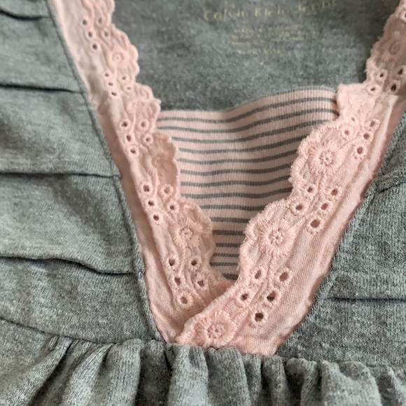 Calvin Klein Jeans 4 Gray & Pink Short Sleeve Dress 💕 - Picture 10 of 11